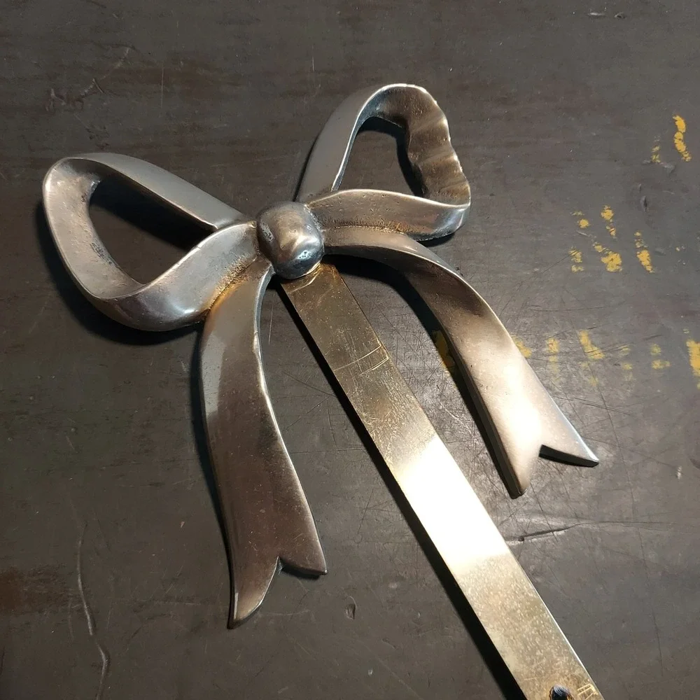 Vintage Silver Tone Metal Ribbon Bow Wall Hook Brass Plate 9x4.5 Coquette Decor